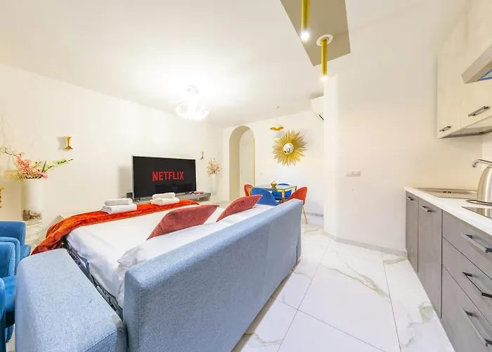 Porta Venezia 6 Posti Letto, Ampio Con Wifi شقة