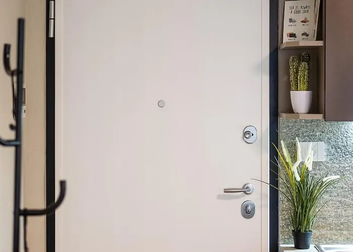 Keys Of Italy - Unione - Duomo 1 Bdr Apartman