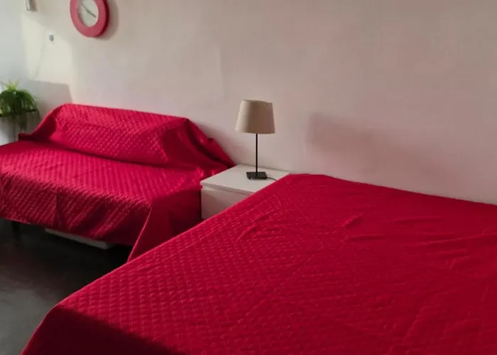 Apartment Mondrian's Flat In - Cadore V Giornate - Metro M4 Dateo *