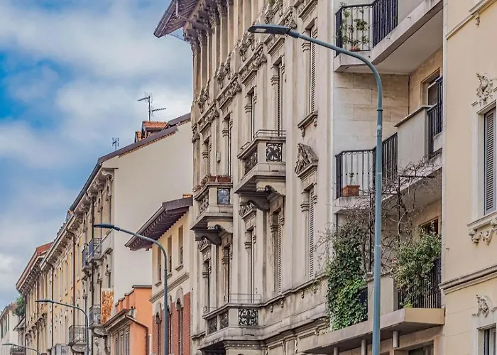 Colonna Lovely Loft - 10 Min Duomo - Buonarroti M1 * מילאנו