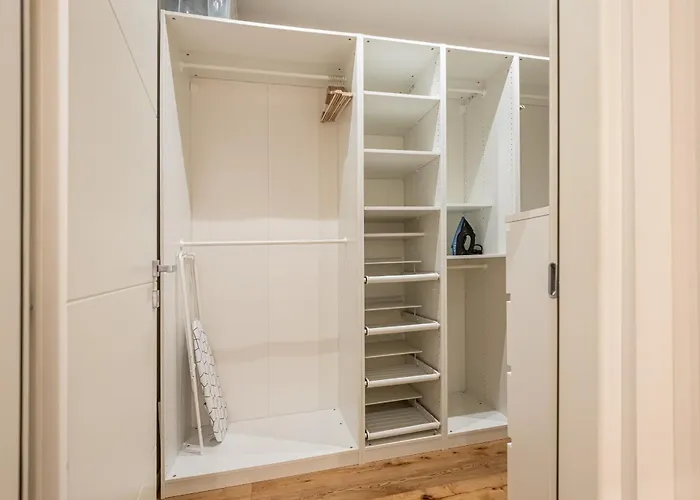 Lejlighed Ht Maison Angera Milano