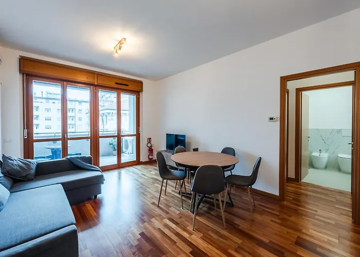 Tolstoj 1, Superior By Smartstay - Via Tortona, M4, Navigli * ミラノ