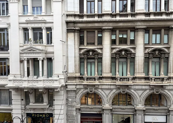 Apartment Bnbest Walk In Duomo 4-6 Pax Milan
