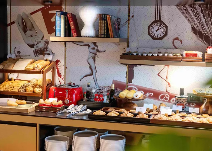 Urban Hive Hotel 4*