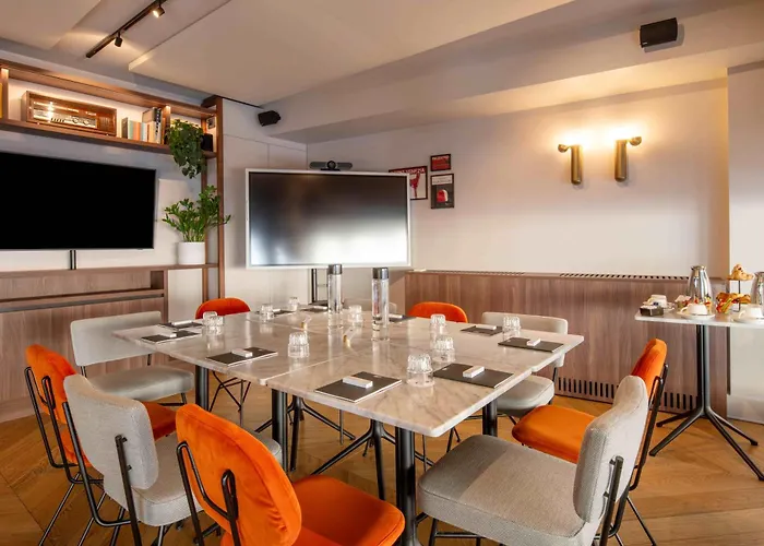 Hotel Urban Hive 4*