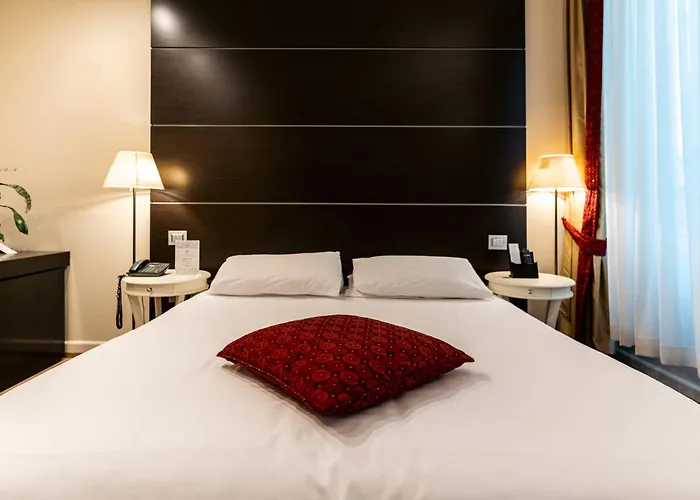 Townhouse 33 Boutique