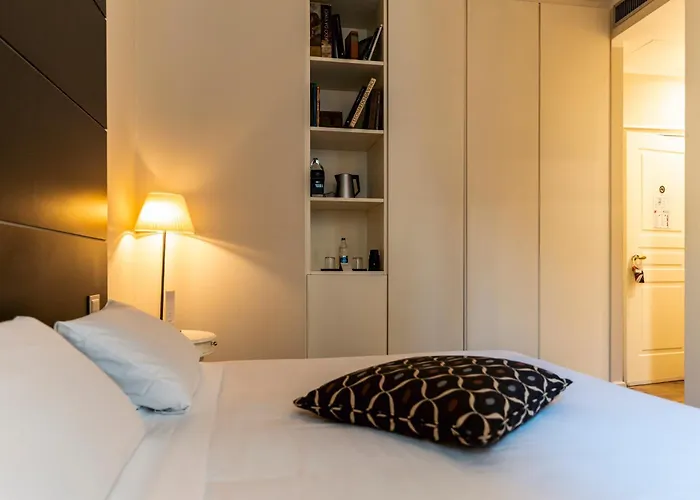 Otel Townhouse 33 Boutique 4*