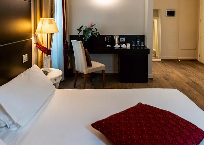 Townhouse 33 Boutique 4*