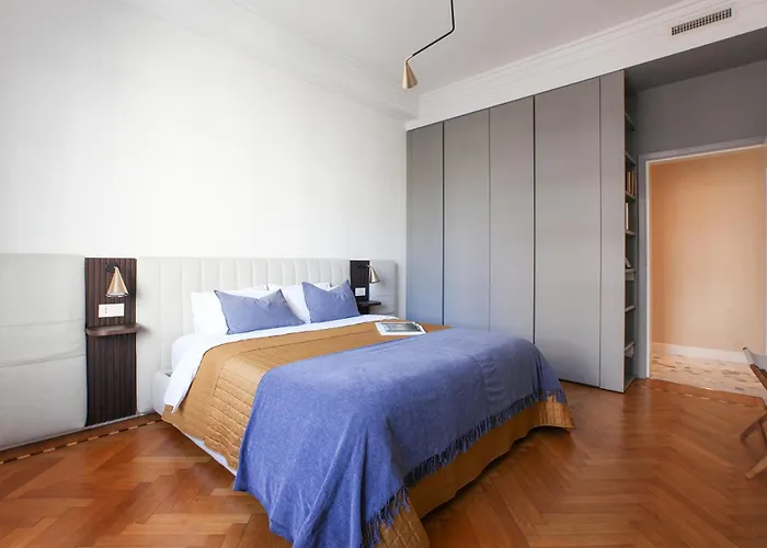 Apartment Morozzo1939 - An Authentic Milanese Home, Near Duomo *