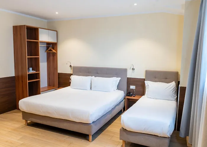 Lh Hotel Mediolan