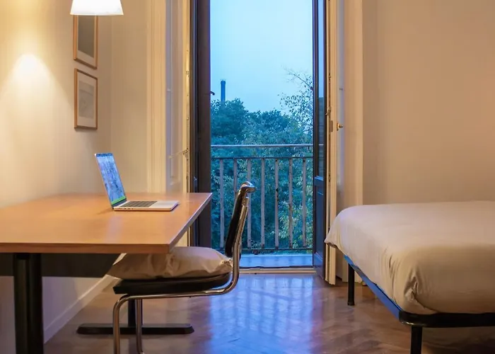 Chic Design 80 Sqm - Sleeps 6 - Metro 2 Min