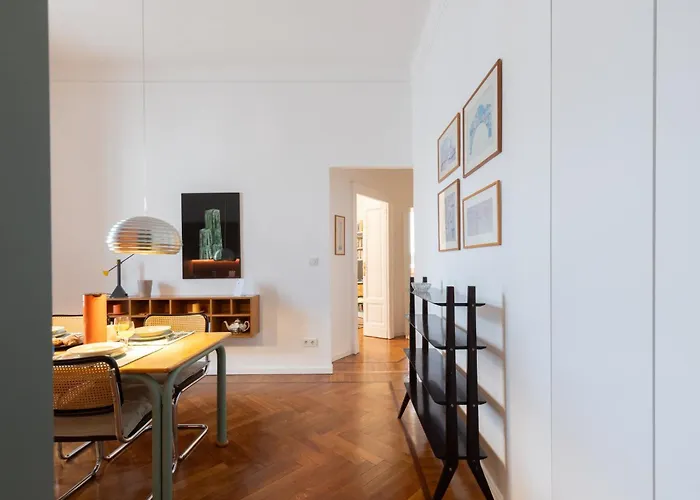 Appartamento Chic Design 80 Sqm - Sleeps 6 - Metro 2 Min Milano