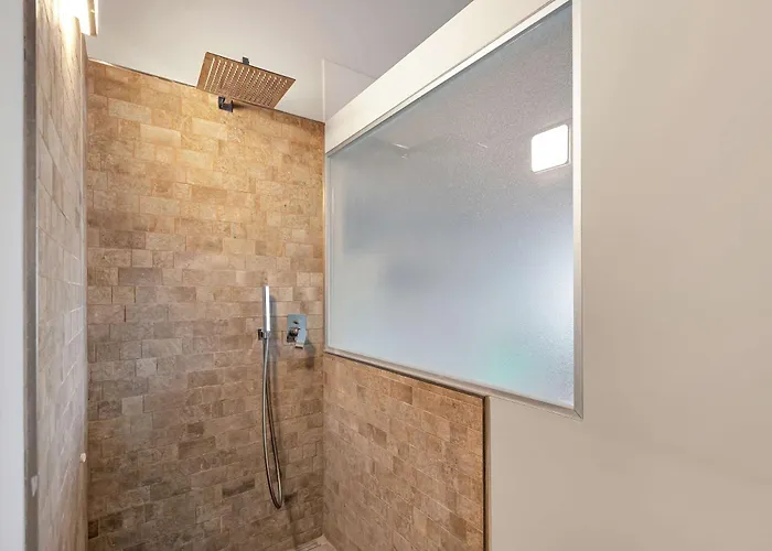 Casa de hóspedes A Tema 3*