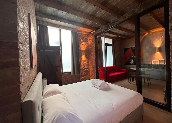 펜션 Emme Loft I Orange Moon - Vibrant Modern Luxury Loft *