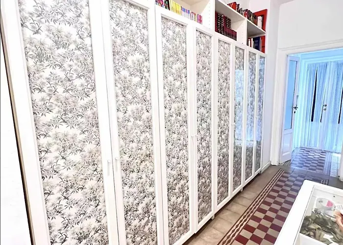 ホームステイ Business ミラノ