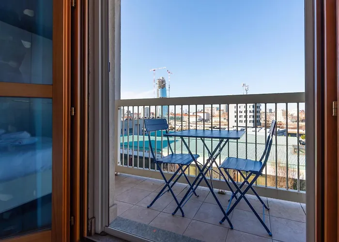 I-host Spacious 2br With 2 Baths & Balcony *