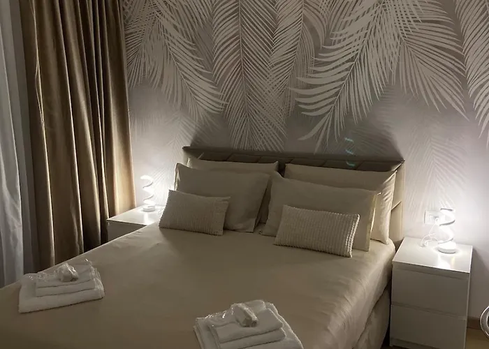 Deluxe Veranda - Prada And Olympics 2026 Apartment *