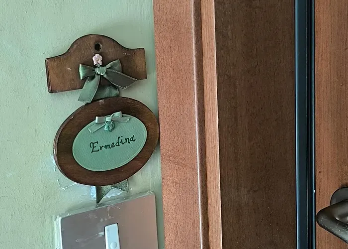 Ermedina * ميلان