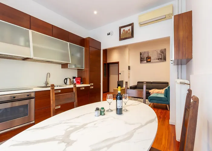 Apartmán Italianflat - Colonne View - Balcony Retreat - Near Duomo *