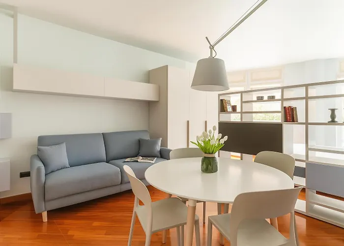 The Boutique - Duomo & Bocconi - With Terrace - Center * Milaan