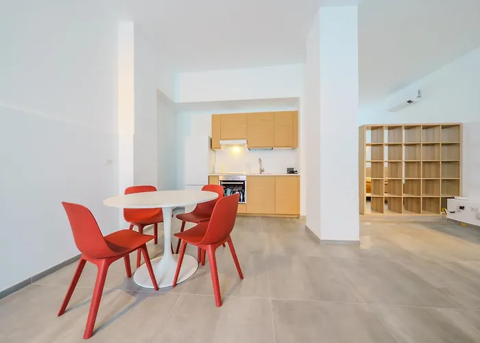 Casa Stadera - Metro Abbiategrasso & Parking Апартаменты Милан