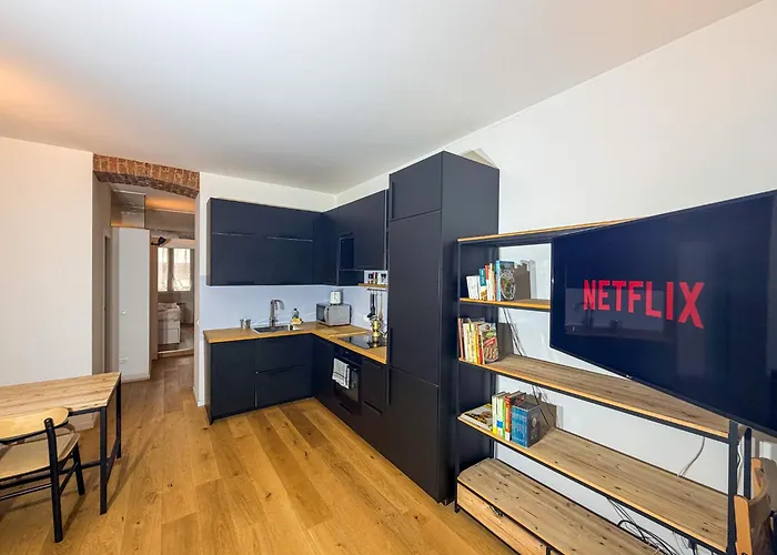 Apartmán Modern Two-room With Balcony 2km From The Center