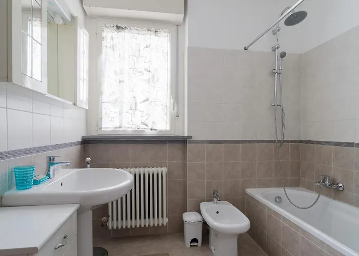 Guesthost - Rogoredo Cozy Flat With Garden דירה מילאנו