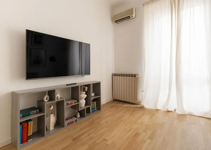 Appartement Navigli - Montevideo - Bilocale Su Due Piani