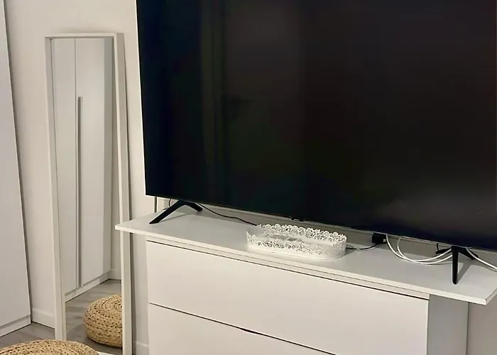 Paradise House Intero