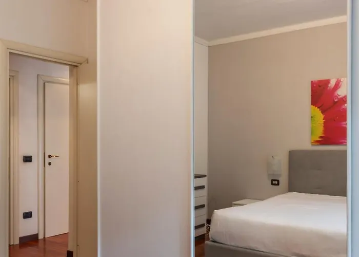 Daire Modern 2-bed Workspace - Ac - Largo Dominioni - Casa Matildi Milano