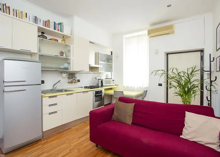 شقة Stayeasy Correggio - Milanese Style - Area