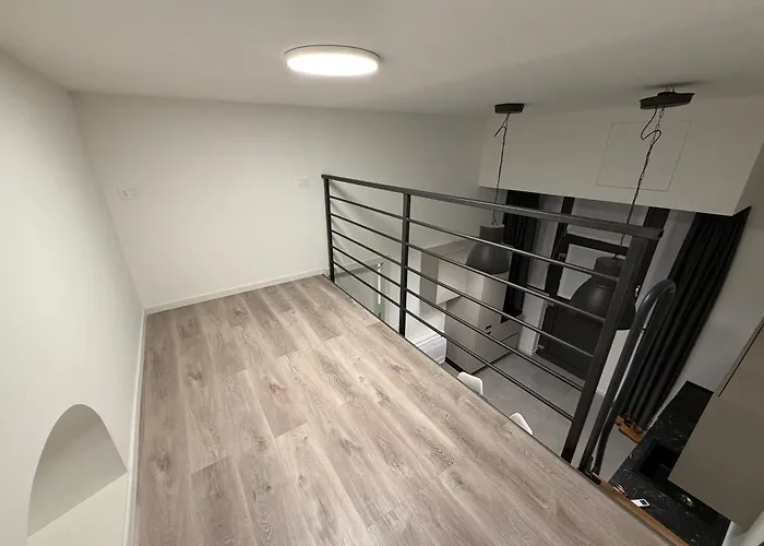 10 Giannone * Milano