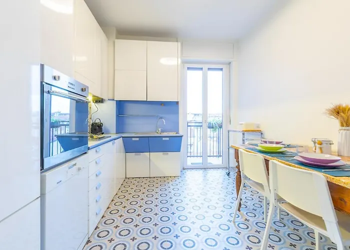 Spacious And Bright 2bdr, 2 Bathrooms Daire