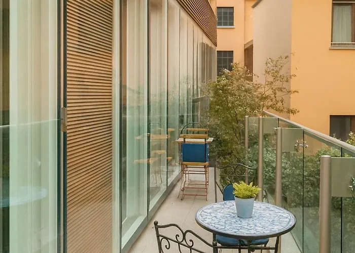 The Boutique - Duomo & Bocconi - With Terrace - Center * Milaan