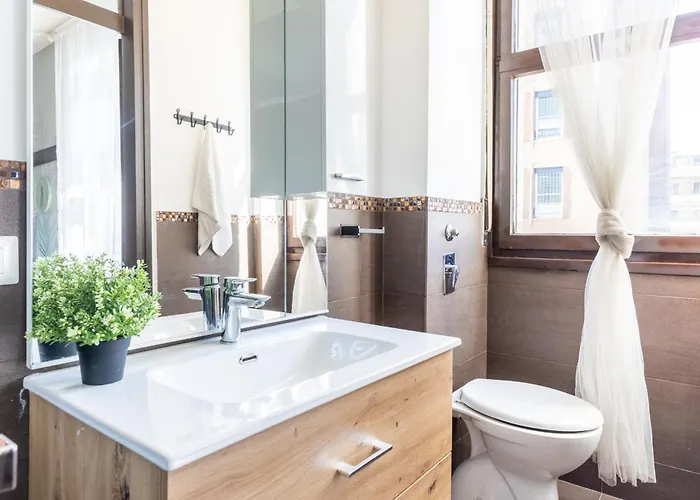 Duomo 5 Min Walk - 2 Bedrooms With Netflix, Wifi Апартаменты *