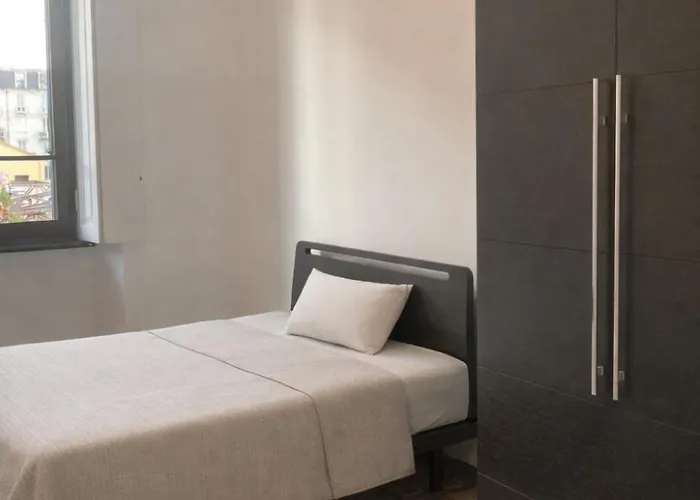 Temporary Isola Mailand