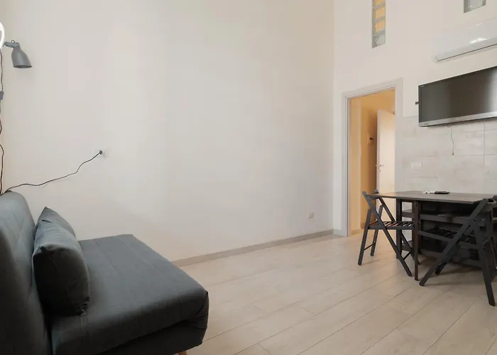 Guesthost - Cozy Loft With Mezzanine Lägenhet Milano
