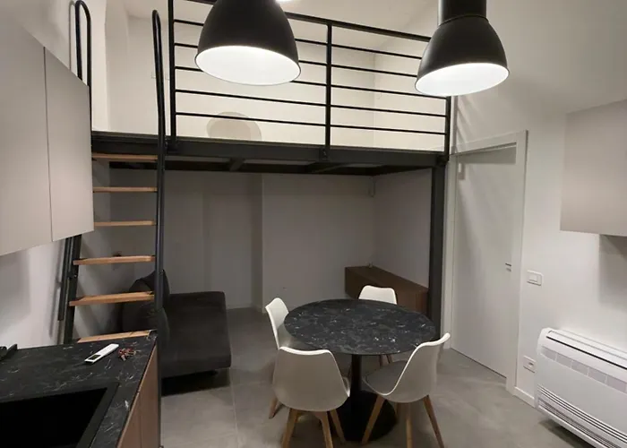 10 Giannone Daire Milano