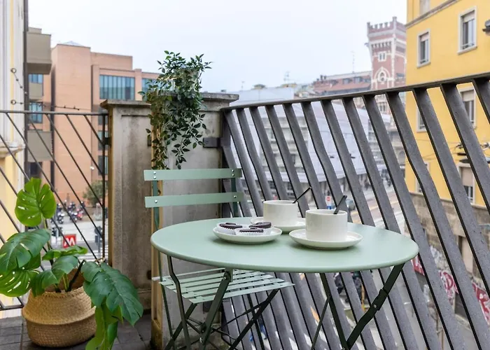 Duomo 15 Min Walk - Historic Center, 4 Bedrooms And 2 Terrace *