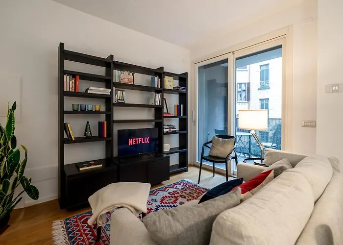 Apartment Duomo-sempione, Luxury With Balcony - M5