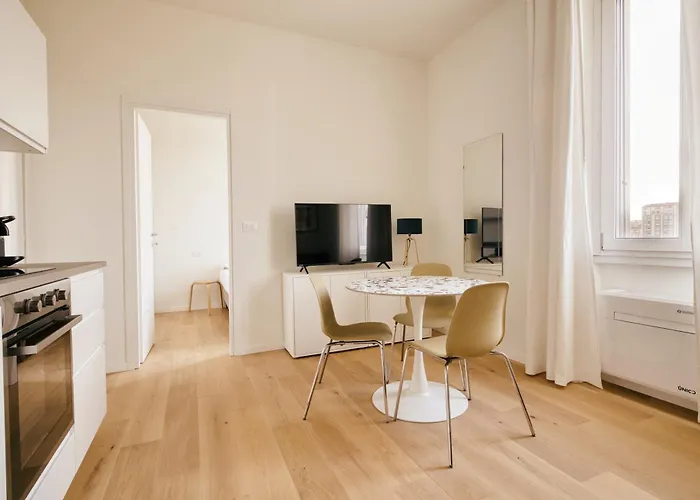 Modern And Strategic 1-br Flat B - Station Apartmán