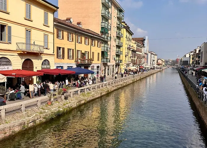 Aura Navigli * Milan