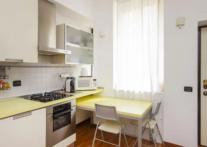 Stayeasy Correggio - Milanese Style - Area شقة *