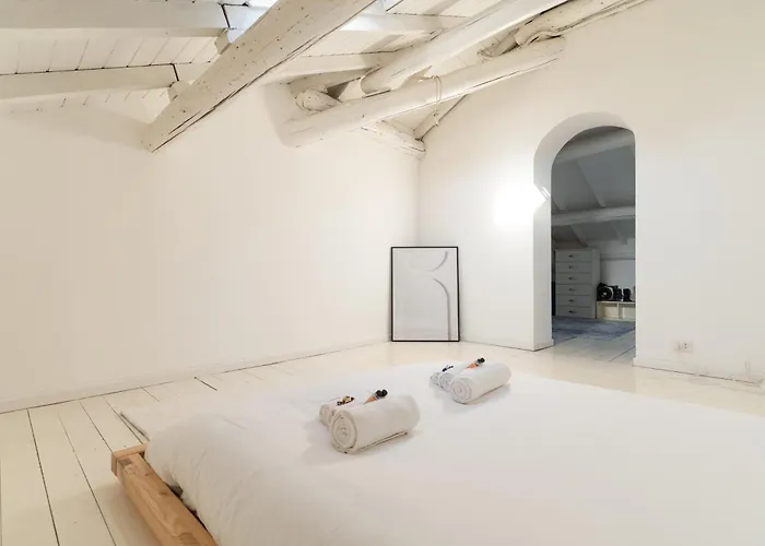 Appartement Navigli - Montevideo - Bilocale Su Due Piani *