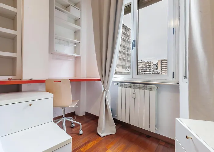 New Near Station 3 Bedroom Milaan