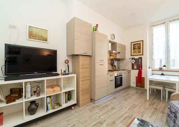 Large Modern With Wifi And Ac * מילאנו