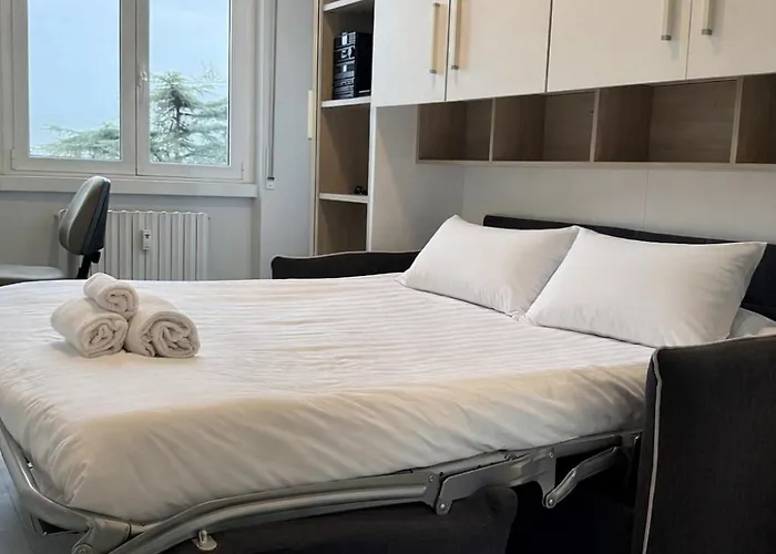 Bonomelli Prestige - Prada District Apartment Mailand