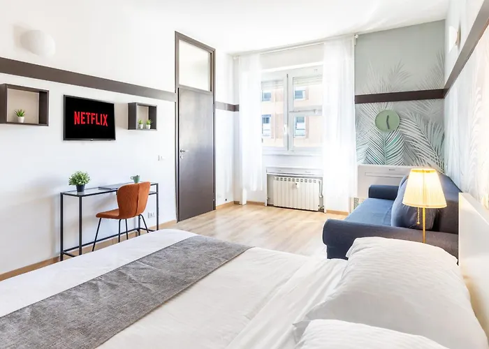Апартаменты Duomo 5 Min Walk - 2 Bedrooms With Netflix, Wifi