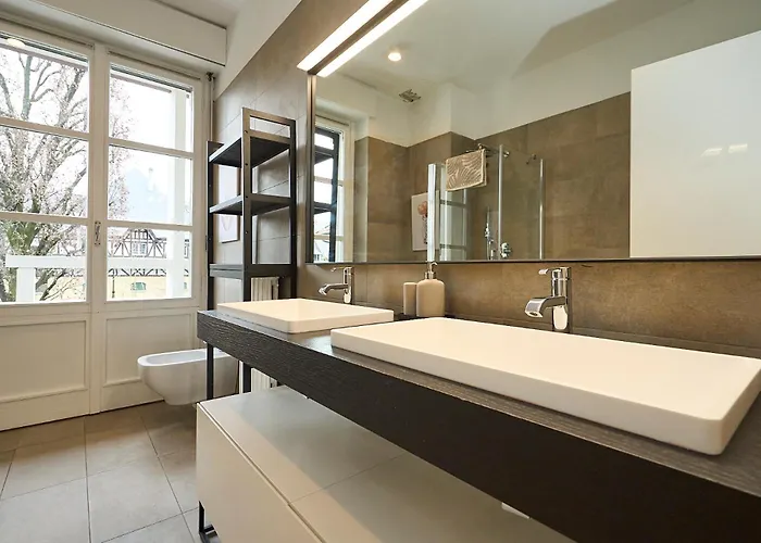 Absolute Luxury Home, 15 Minutes Walk San Siro Apartamento *