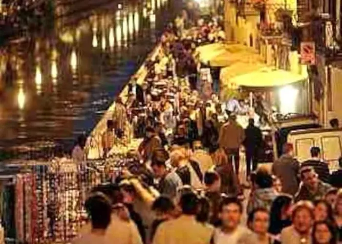 Navigli,m2 A Stone's Throw From The Subway Appartement *